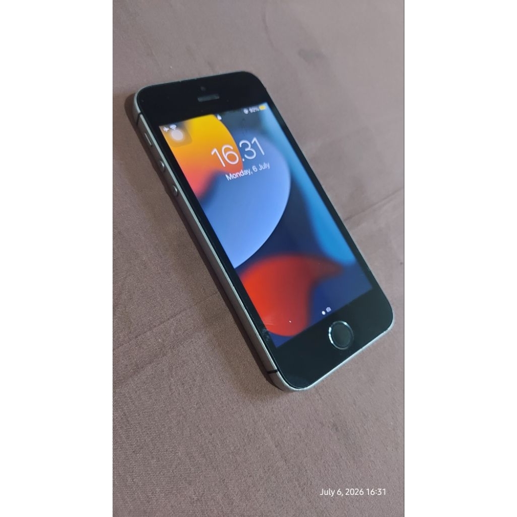 iPhone se 1 2016 64gb