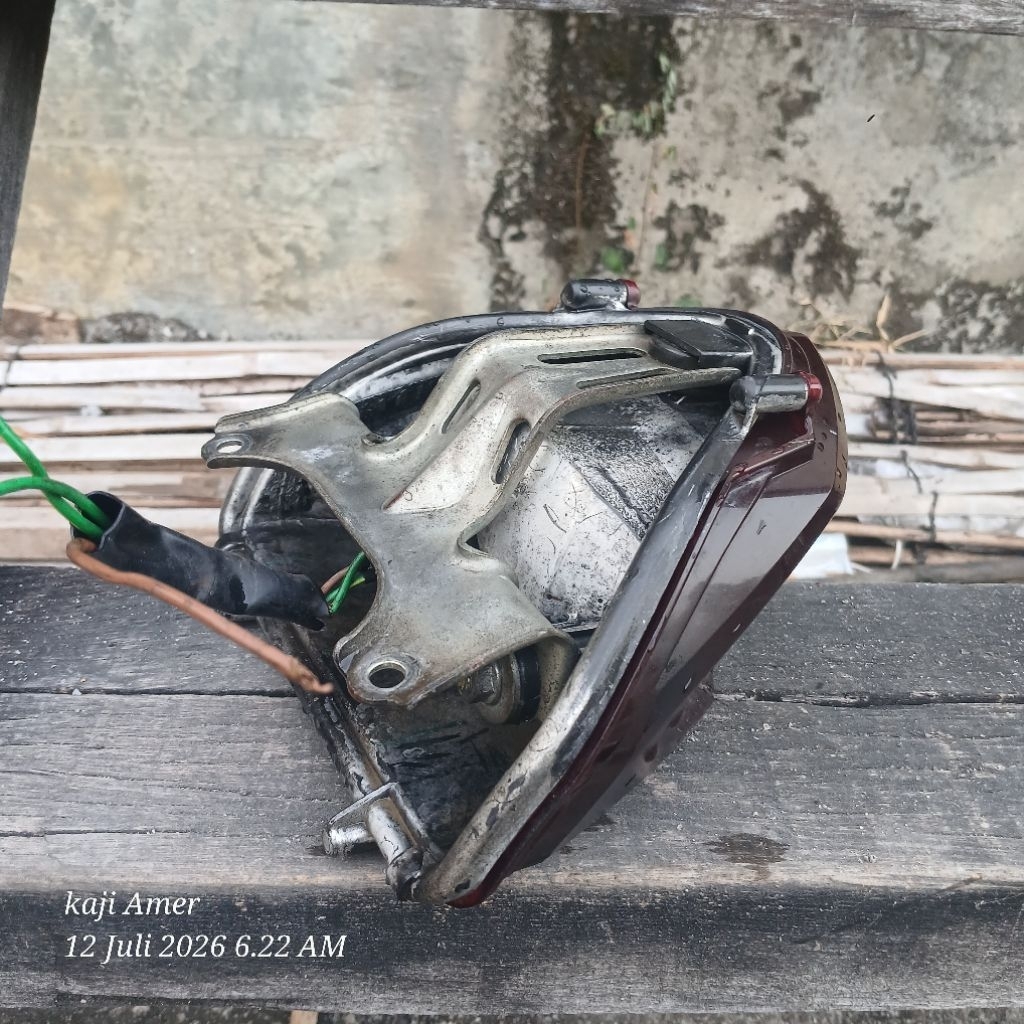 STOPLAMP CBR 150 OLD LAMPU BELAKANG CBR 150 OLD DAN BRAKETNYA PANGKONNYA