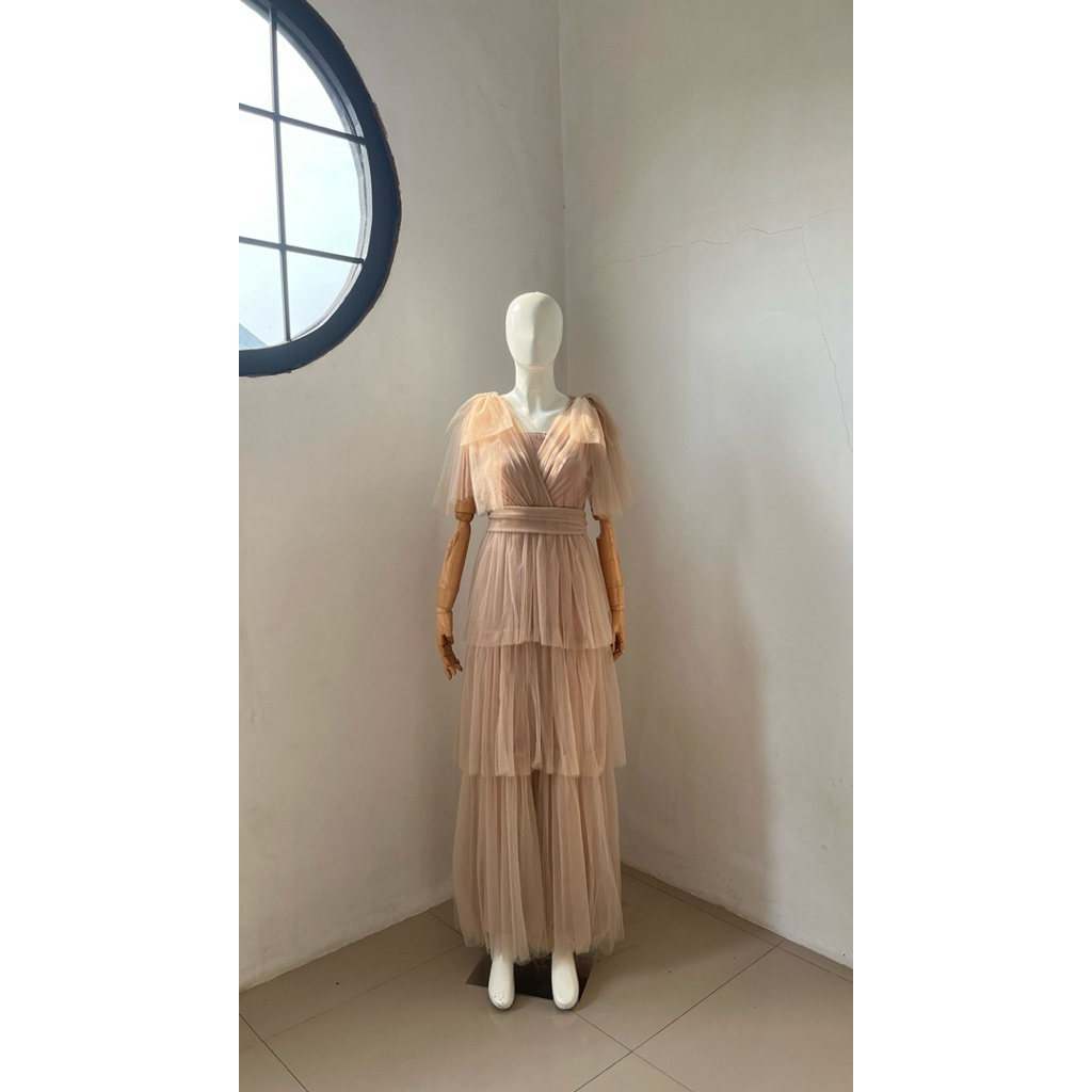 UNTUK DISEWAKAN prewedding gown gaun prewed maternity gown gaun maternity juliebridemaid