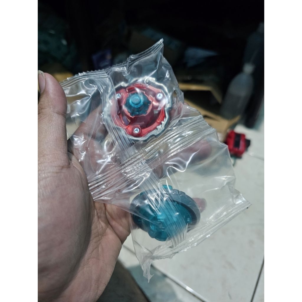 Upper Lower Bullet Griffon Sealed Beyblade X