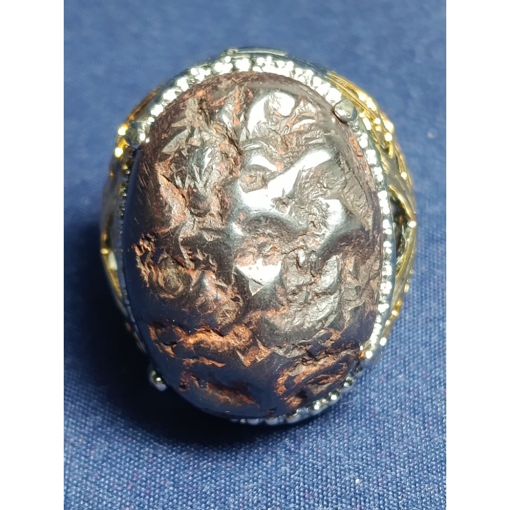 Natural Meteorite / Batu Munta Besi, 1