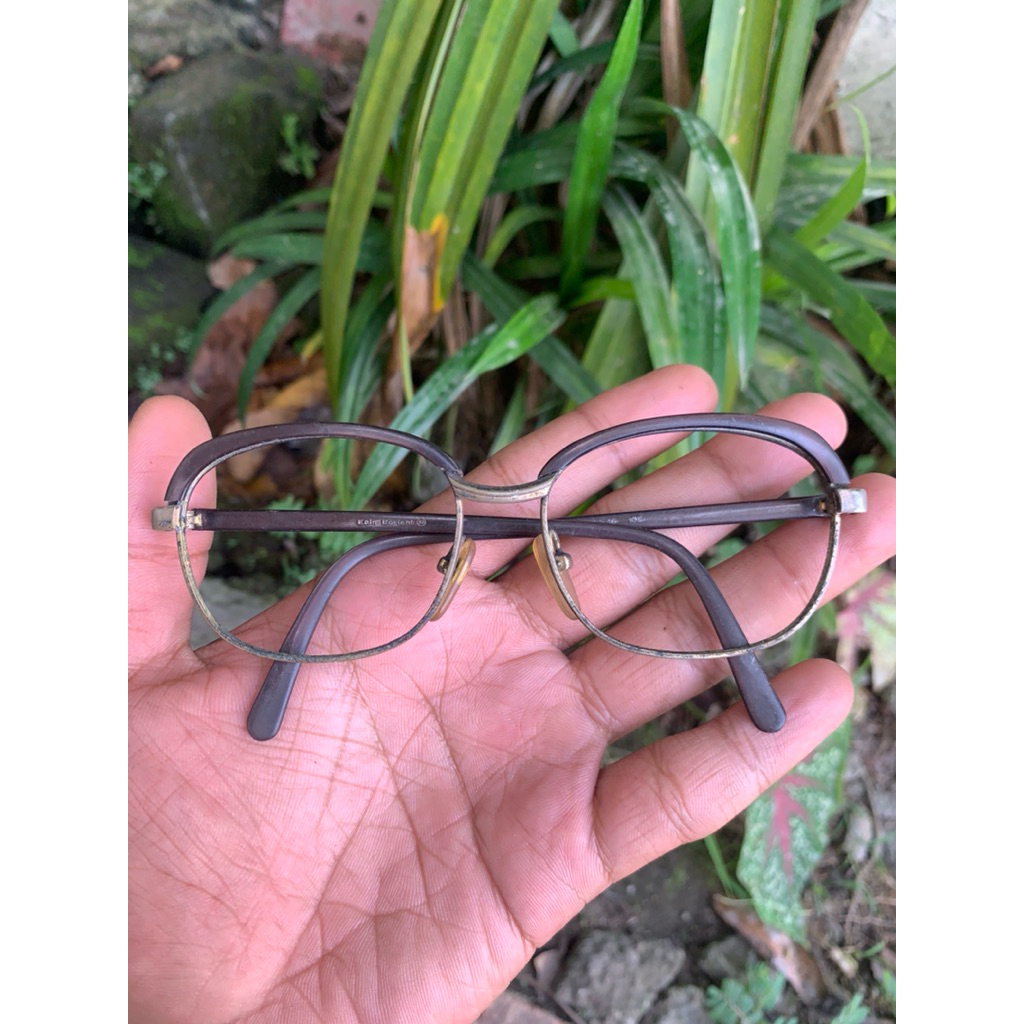 frame kacamata vintage jadul