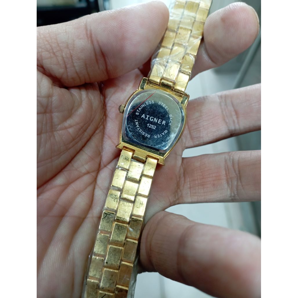 jam tangan wanita aiger quartz klasik