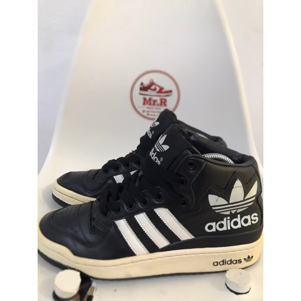 Adidas Originals forum mid black
