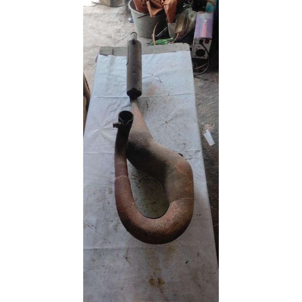 knalpot racing vespa buang kanan, merek v17