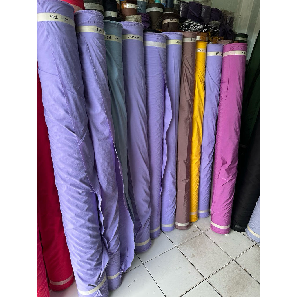 KAIN TASLAN CRINKLE KOREA WATERPROOF BUAT CELANA JAKET TAS DLL