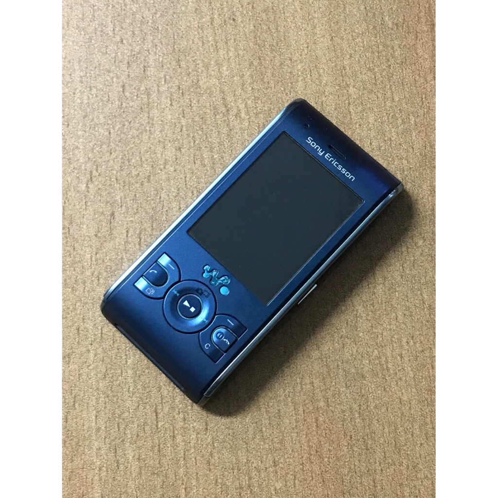 Sony ericsson W595. Walkman megabass mirip W850 W395 W995
