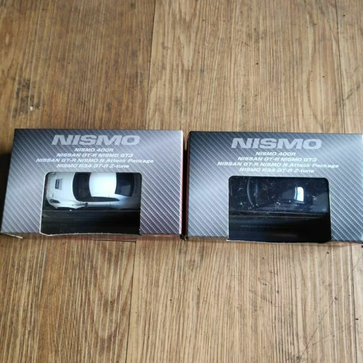 kyosho 2 pcs Nissan GT-R Nismo gt3 hitam putih black white langka bkn Gran Turismo r34 r33 r32 lbwk 