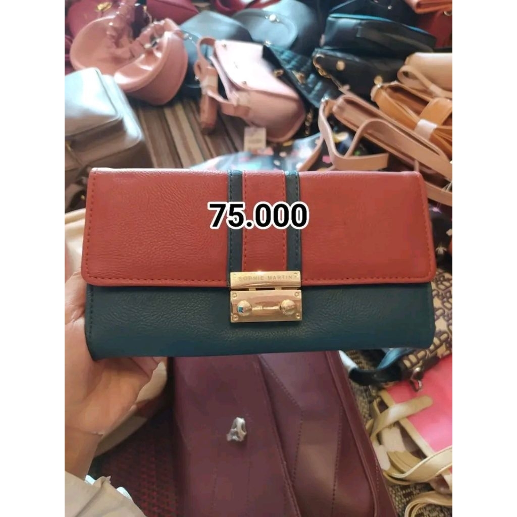 Preloved dompet Sophie Paris