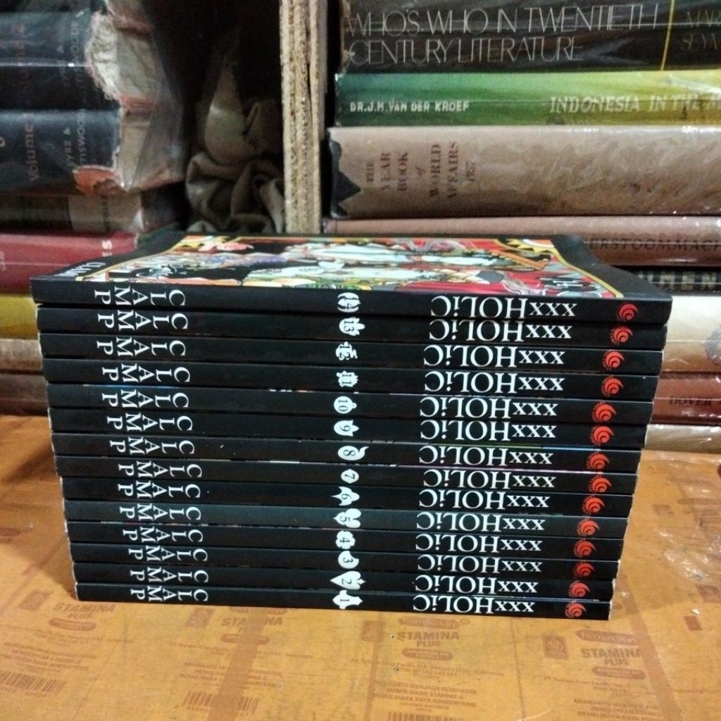 komik xxx holic