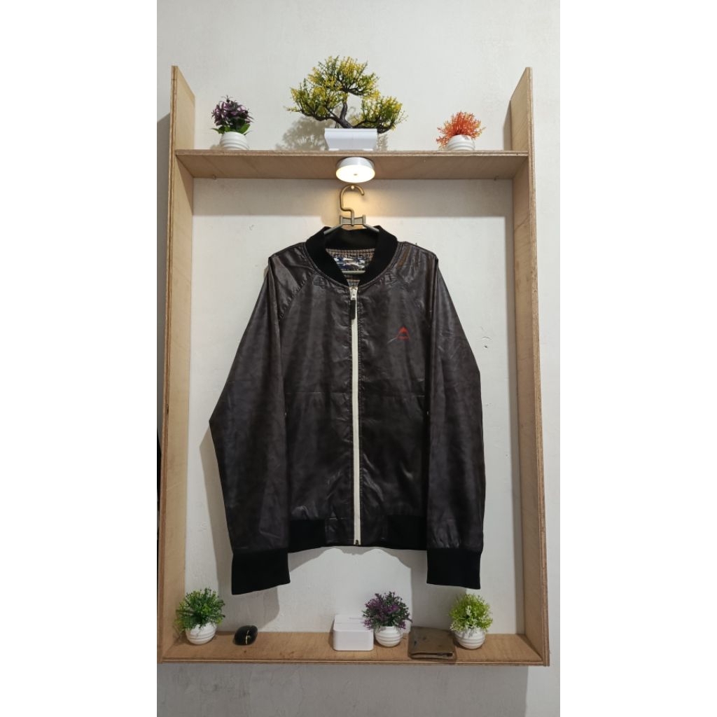 Jaket codes combine motif camo Tartan
