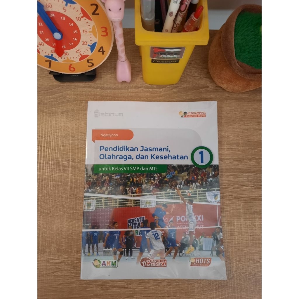(PRELOVED) Pendidikan Jasmani, Olahraga, dan Kesehatan PJOK Kelas 7 SMP/MTs | Tiga Serangkai