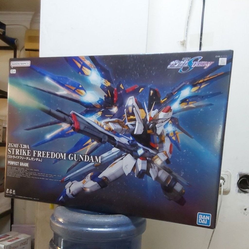 GUNDAM PG 1/60 ZGMF-X20A STRIKE FREEDOM 65506/63056 (ORIGINAL BANDAI)