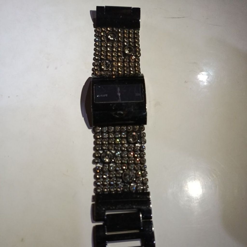 Jam wanita second