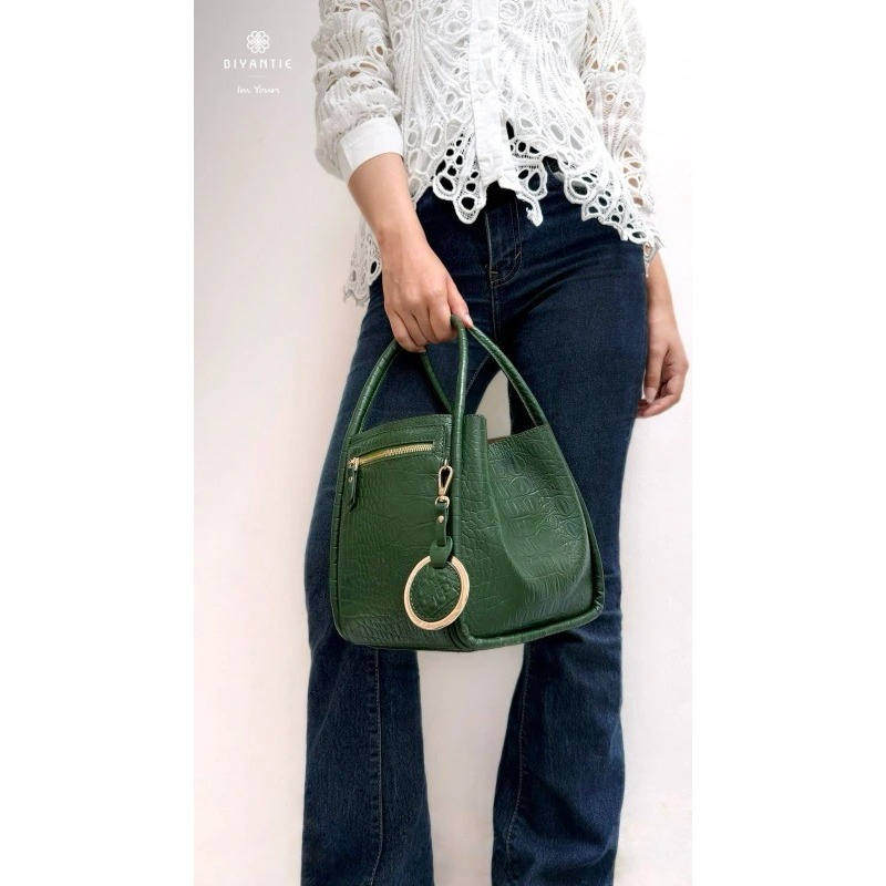 Biyantie Tas Selempang Wanita Bucket Sling Bag Liwar Langkar Kulit Asli Material Genuine Strap Full 