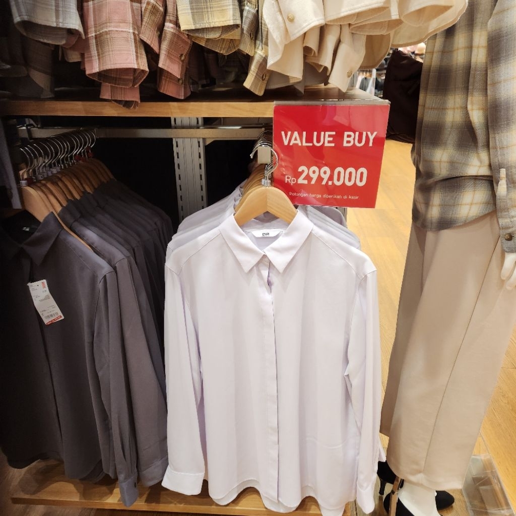 Uniqlo_Blouse Rayon