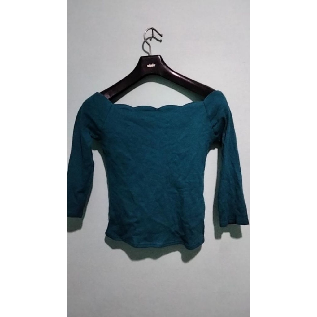 Atasan Crop GRL