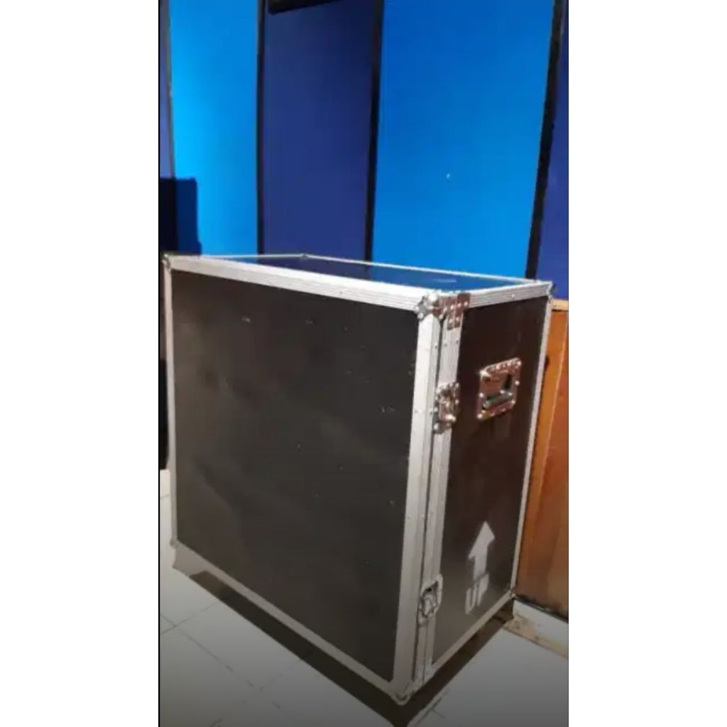 Cabinet Speaker LANEY GS412L