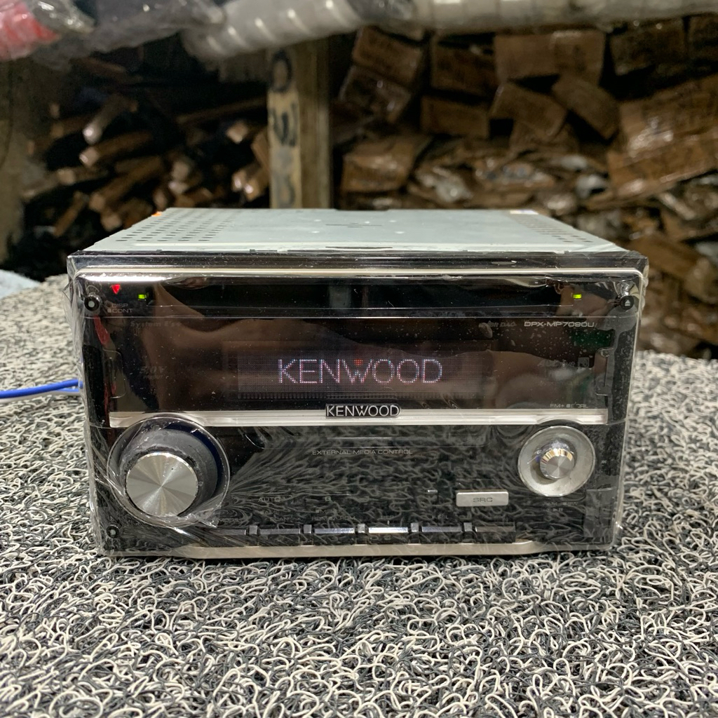 Head Unit KENWOOD DPX-MP7090UIH4A RADIO AM FM CD MP3 USB AUX belakang Ex Crv 2008