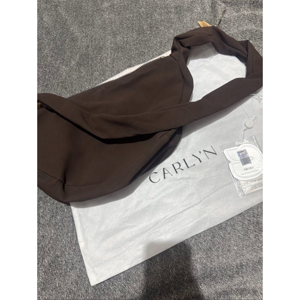 CARLYN Babe Bag Exclusive CARLYN for BOBO TOKYO Original Preloved Korean Shoulder Bag