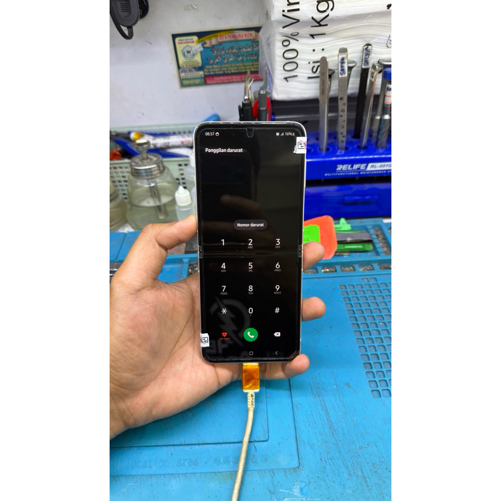 Lcd Dalem Atau Lcd Tengah Samsung Galaxy Z Flip 3 Original Copotan Sudah Plus Frame Mulus Normal Dan