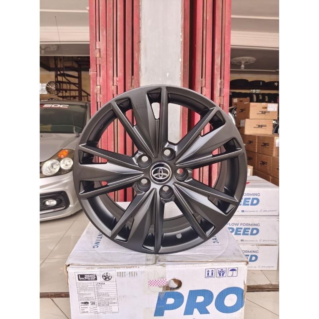 Velg Mobil Ring 17 Innova Venturer Reborn Hitam