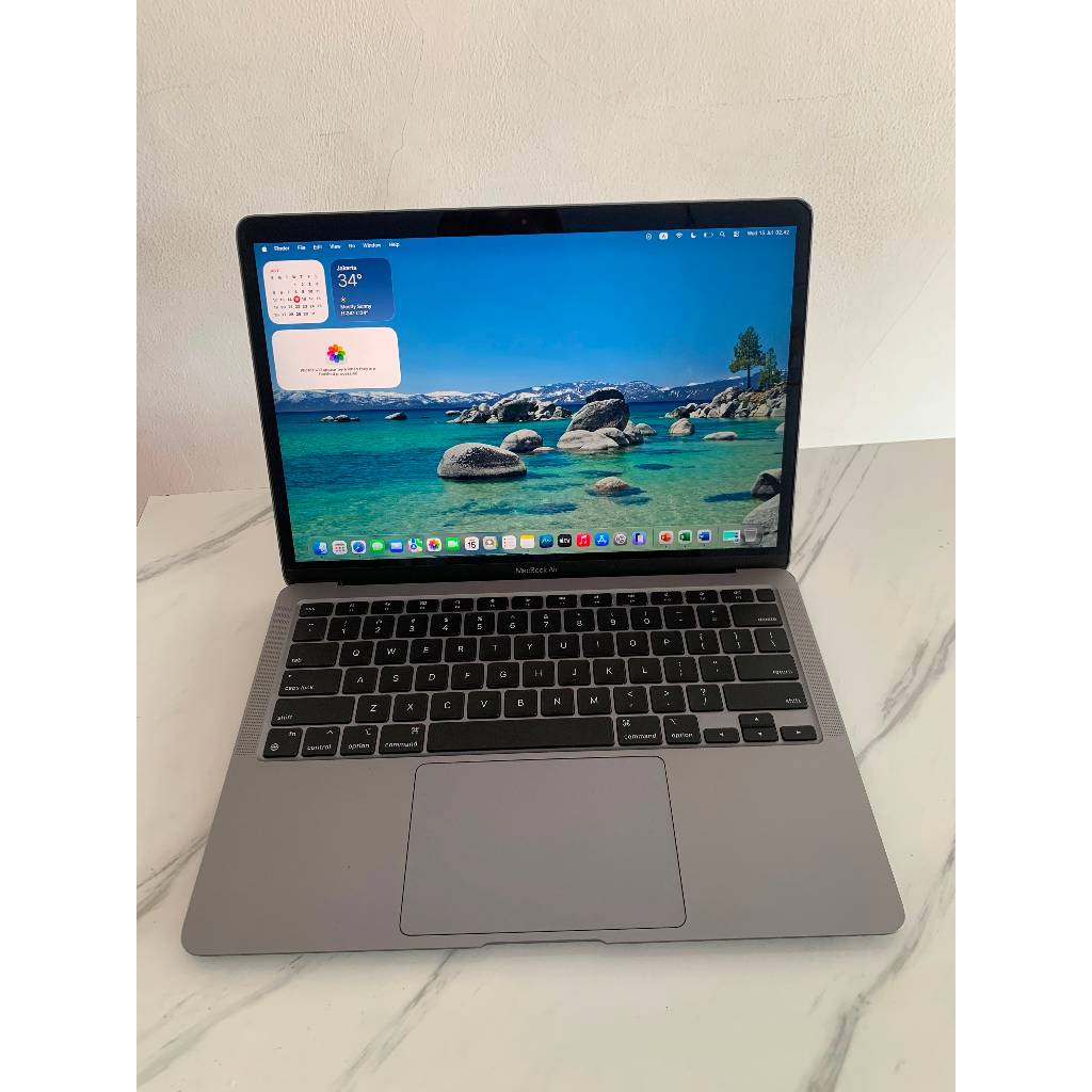 Macbook Air 2020 M1 8/256 13"
