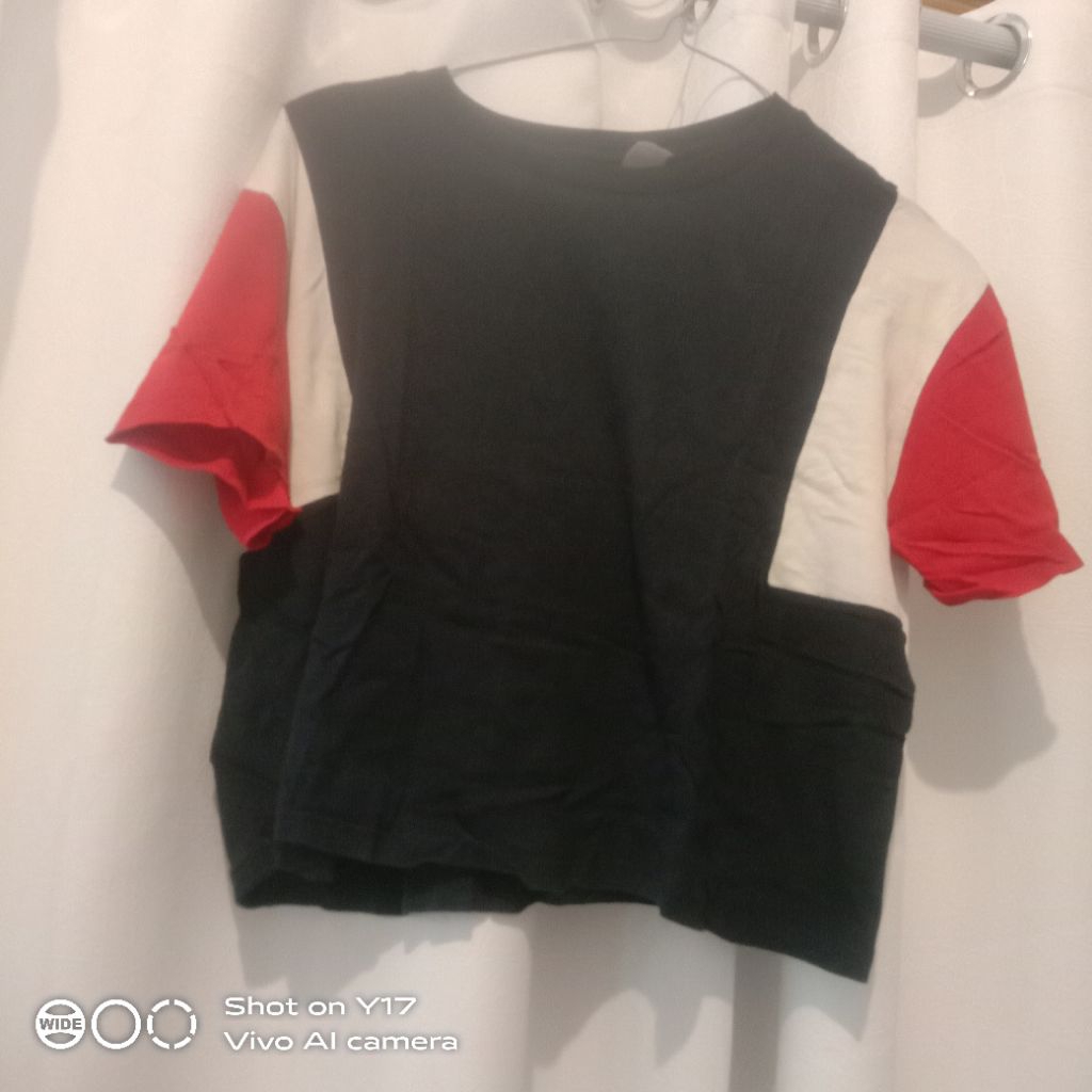 kaos crop top DIVIDED H&M original Biru tua(Preloved)