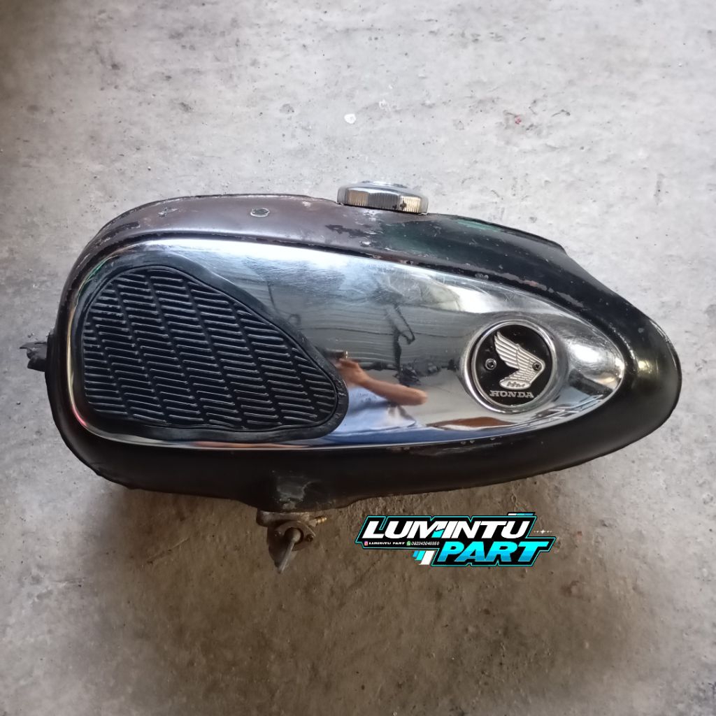 Tangki Honda S90 Castrol 65-69 original set panel tangki S90 Castrol original copotan