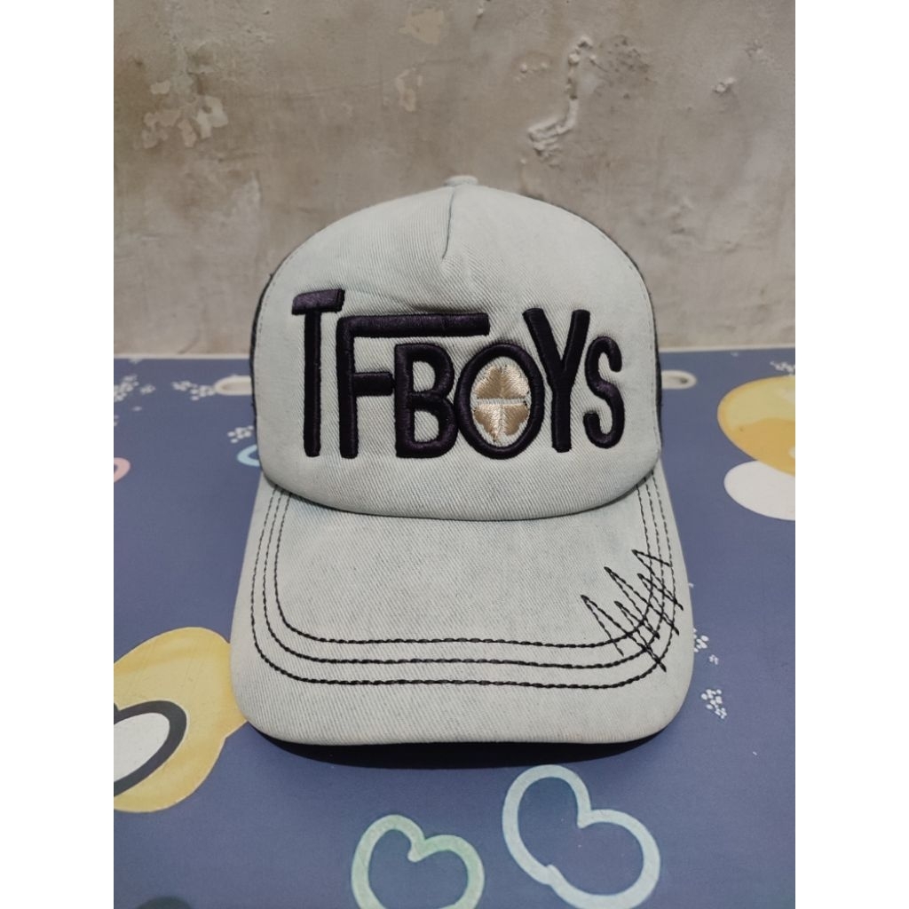 Topi Trucker TFboys Two Tone