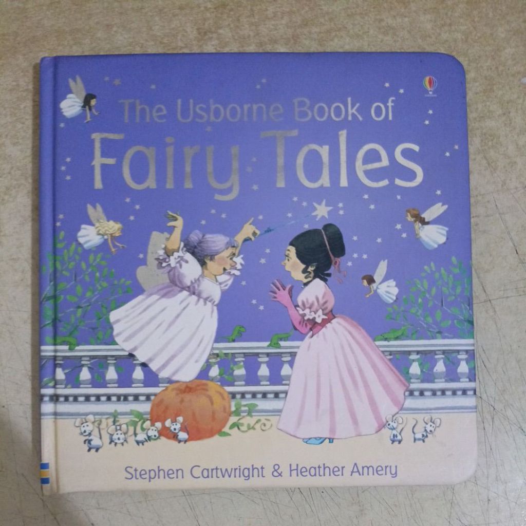 Buku THE USBORNE BOOK OF FAIRY TALES USBORNE