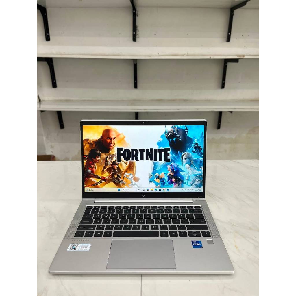 HP ELITEBOOK 630 G10 INTEL CORE I7-1355U RAM 16 GB SSD 512 GB INTEL UHD GRAPHICS