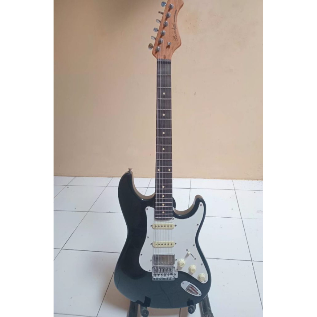 Bacchus BST-2-RSM Stratocaster hss
