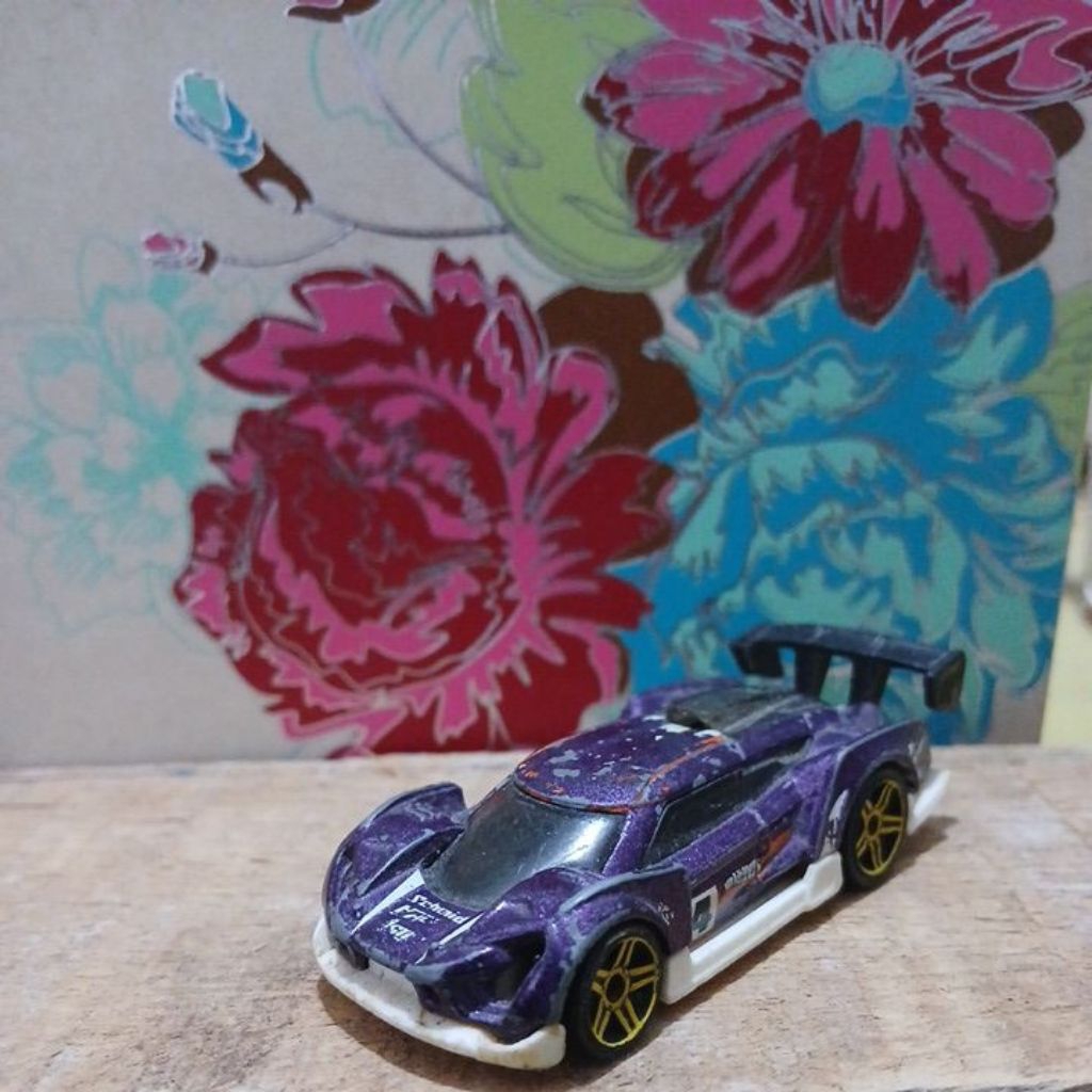 Hotwheels  SUPER BLITZEN