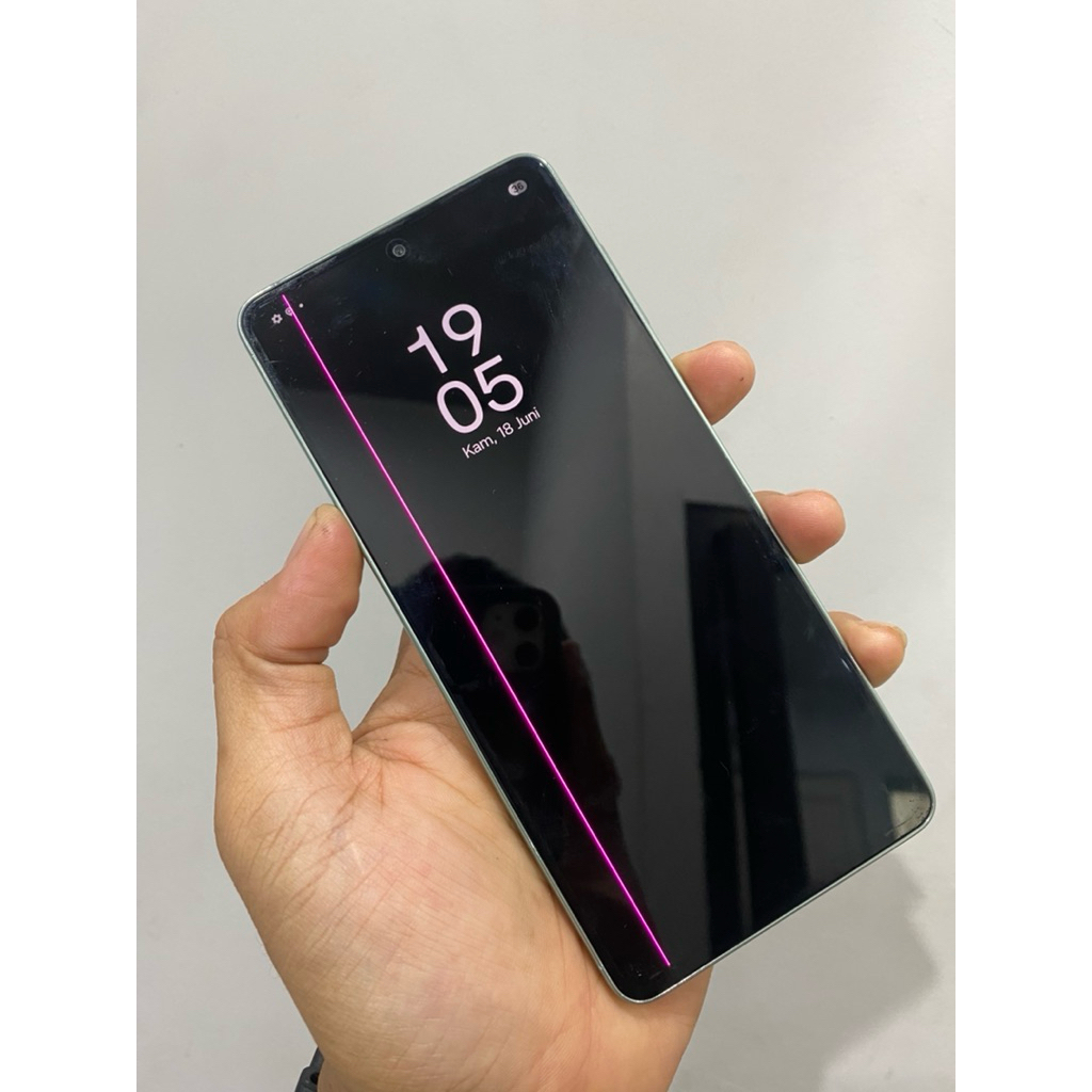 lcd samsung a73 copotan garis pink