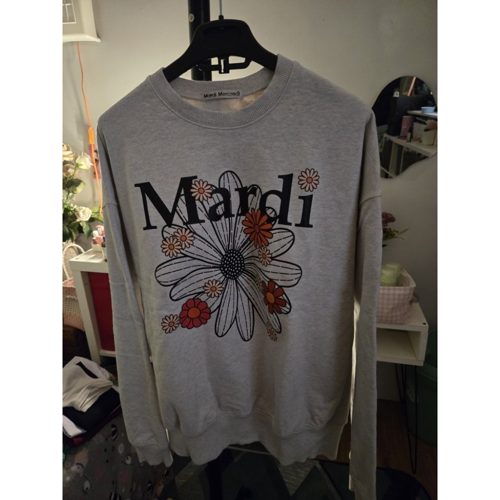 Preloved Crewneck Mardi Blossom Like New