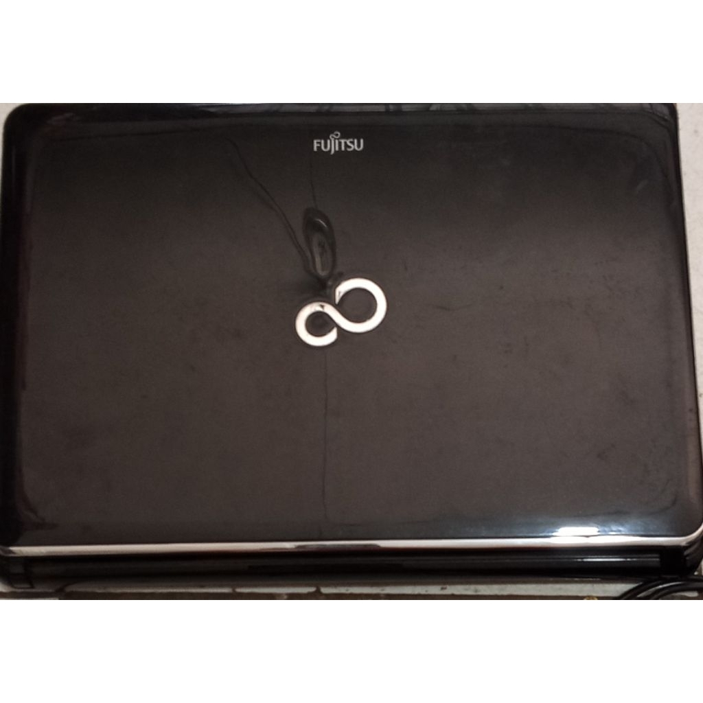 Laptop Fujitsu Core i5