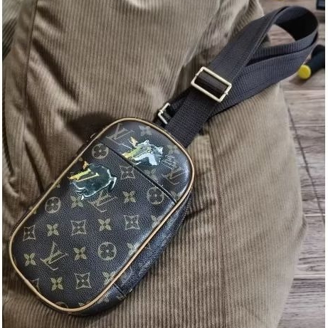 Tas Waistbag Louis Vuitton (second)
