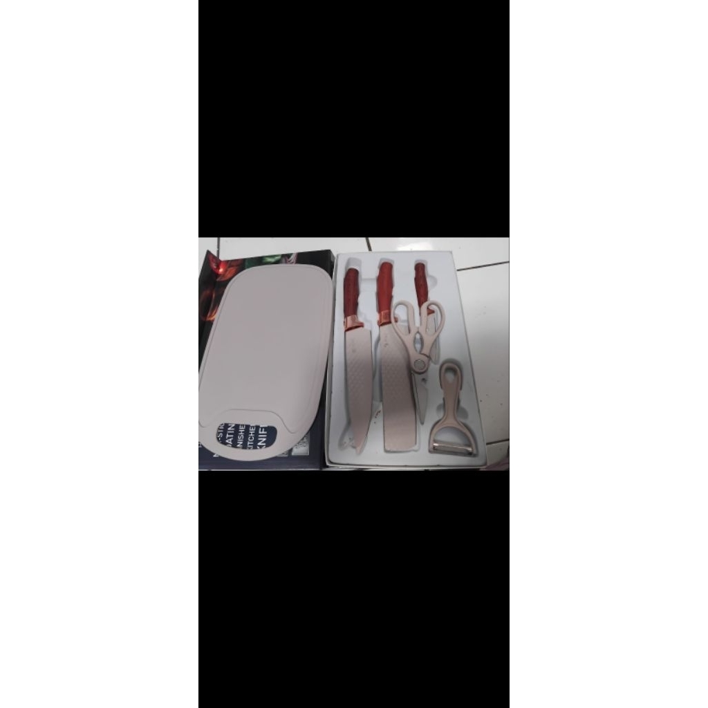 PERO PISAU  SET PRELOVED
