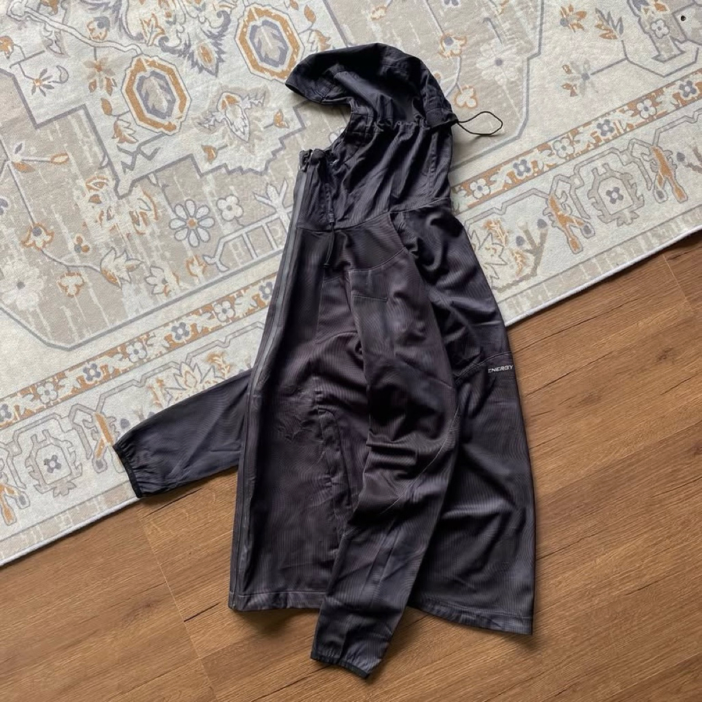 Descente 3 Layer Softshell Gorpcore Jacket (Zipper sudah watershell)