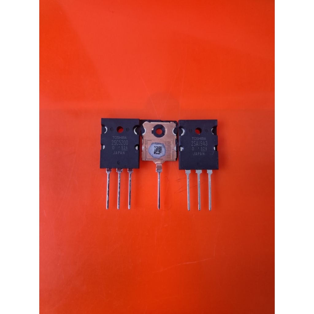 transistor toshiba chip besar lot 524 2sc5200 2sa1943 , transistor toshiba 2sa1943 2sc5200 lot 524