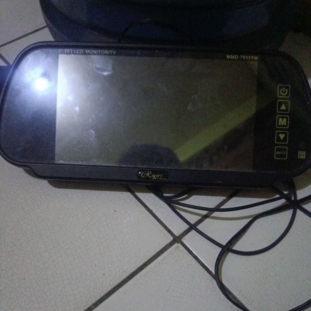 TV LCD TFT portabel ROGERS MMD-70012 TW