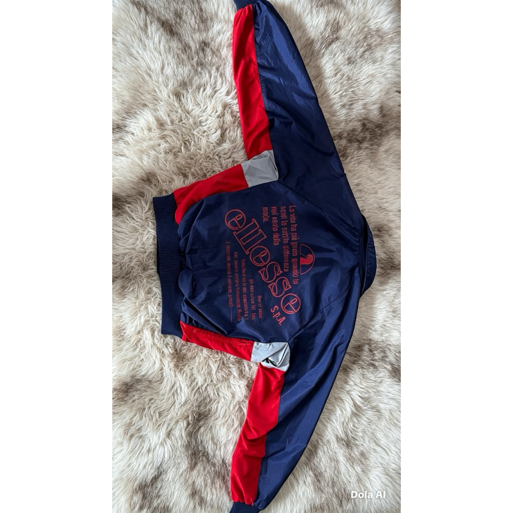 4. Jaket Casual Ellesse Premium – Desain Langka & Elegan