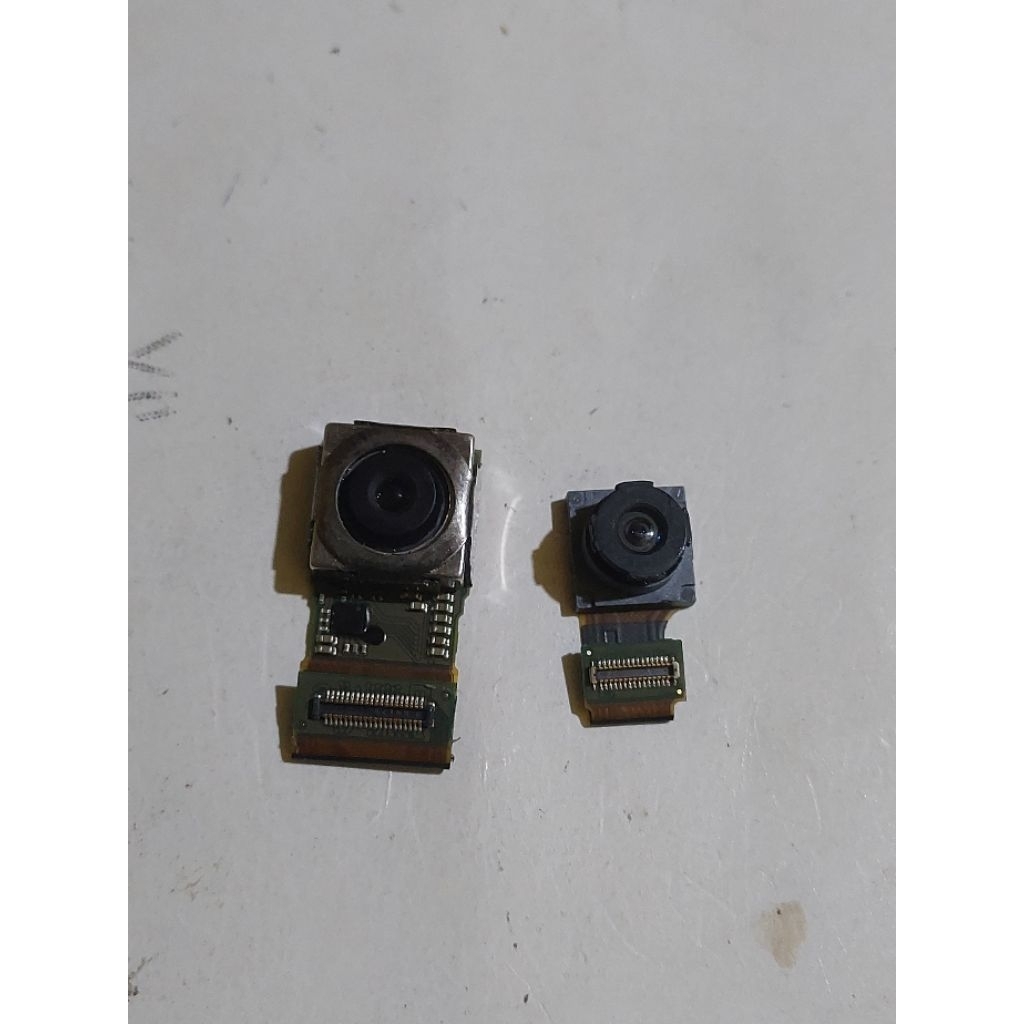 kamera belakang 1 set sharp aquos r3 second original cabutan