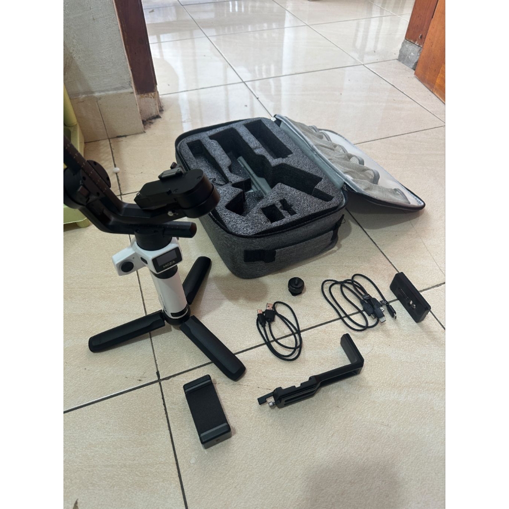 Gimbal Stabilizer Moza aircross s bekas