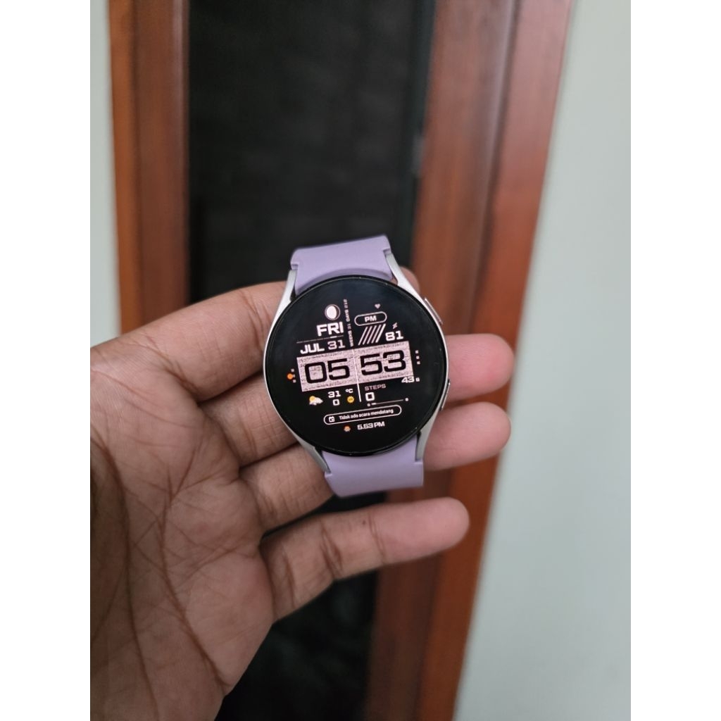 Smartwatch Samsung Watch 5 40mm Second Seken Bekas Murah
