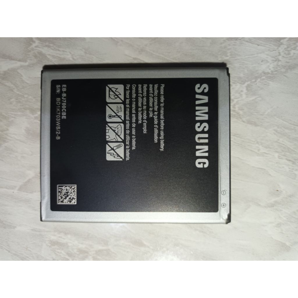 Baterai Samsung J4 J400. J7. J7 core. J7 duos. On7 .Ori 100% bawaan Normal
