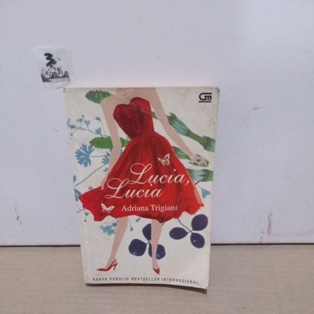 NOVEL LUCIA, LUCIA      ADRIANA TRIGIANI