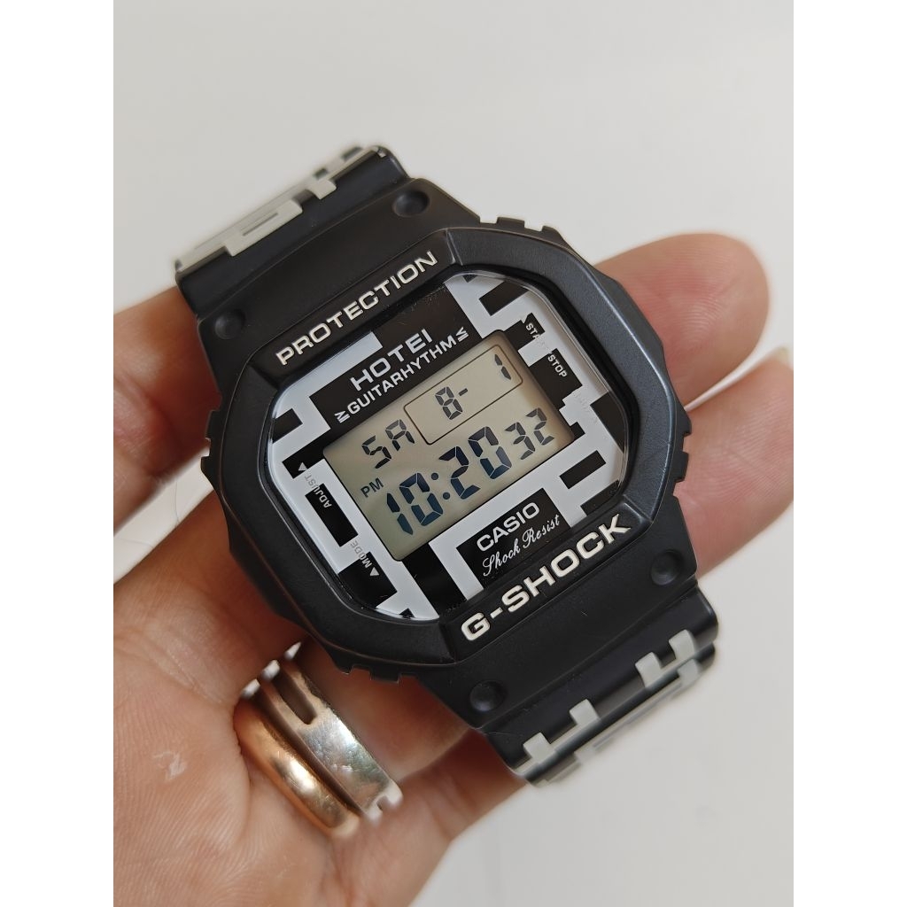 Casio G-Shock DW-5600HT-1JR "Guitarhythm" 35th anniversary hotei tomoyasu original bekas bagus mewah