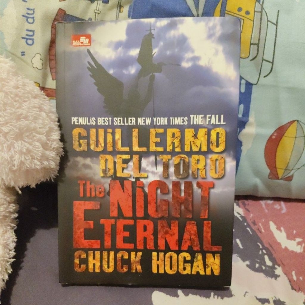 preloved Novel Ori The Strain Series - Chuck Hogan